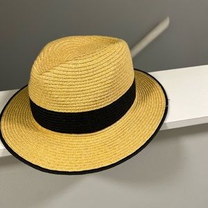 Other Stories hat size M